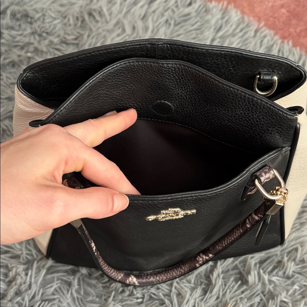 Coach Minetta Two-Tone Black and White Pebbled Leather Shoulder Bag - Picture 14 of 15
